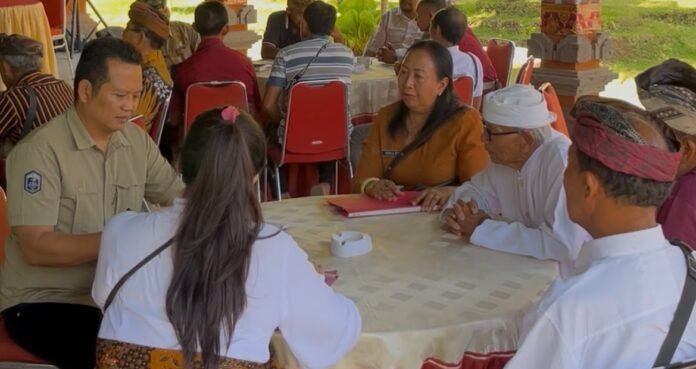 Bupati Jembrana I Made Kembang Hartawan menggelar audiensi kolektif untuk menjaring aspirasi masyarakat sekaligus mempercepat dialog dan mewujudkan pembangunan yang tepat sasaran.