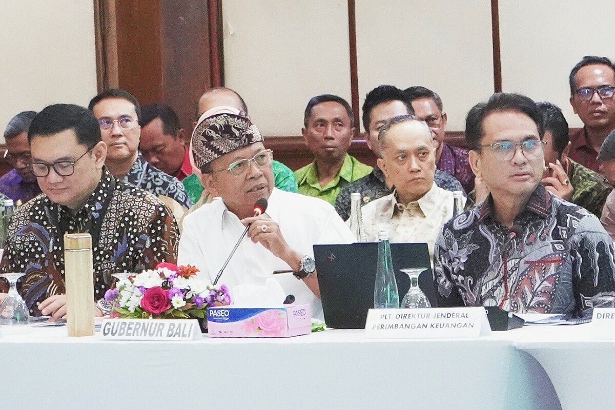 Gubernur Koster Minta Dukungan APBN untuk Percepat Pembangunan Infrastruktur Strategis Bali Gubernur Koster Minta Dukungan APBN untuk Percepat Pembangunan Infrastruktur Strategis Bali
