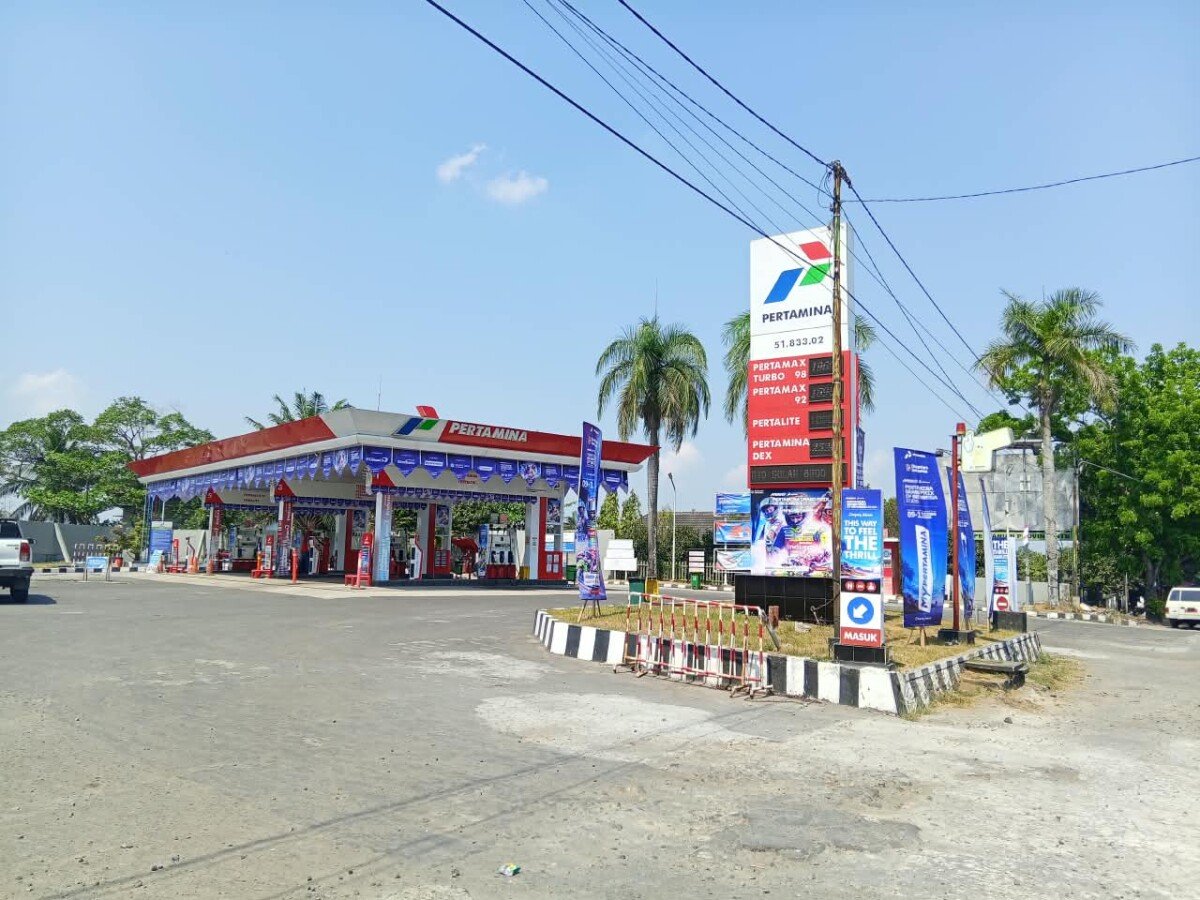 Pertamina Patra Niaga memperkuat monitoring stok, distribusi, dan pelayanan BBM-LPG di NTB dengan menyiapkan tambahan pasokan 20–30 persen serta tujuh SPBU jalur wisata dan menuju Mandalika menjelang MotoGP Mandalika.