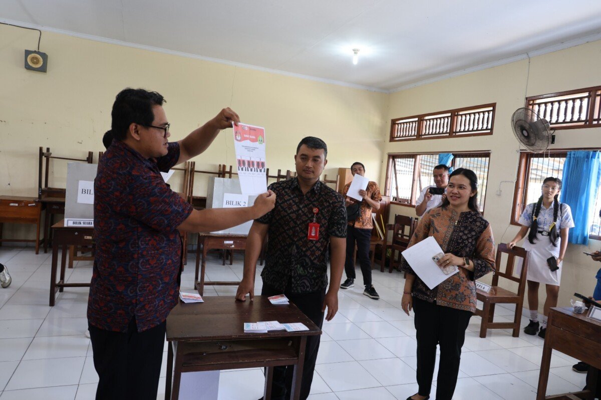 KPU Tabanan Tuntaskan Bimtek Pemilos Serentak 2026, Pemungutan Suara Digelar 21 Oktober KPU Tabanan Tuntaskan Bimtek Pemilos Serentak 2026, Pemungutan Suara Digelar 21 Oktober