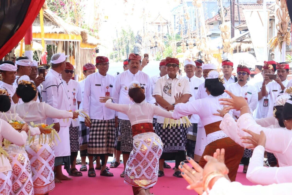 Karya Ngenteg Linggih di Pura Mundak Sari, Bupati Tabanan Tekankan Makna di Balik Upacara Suci