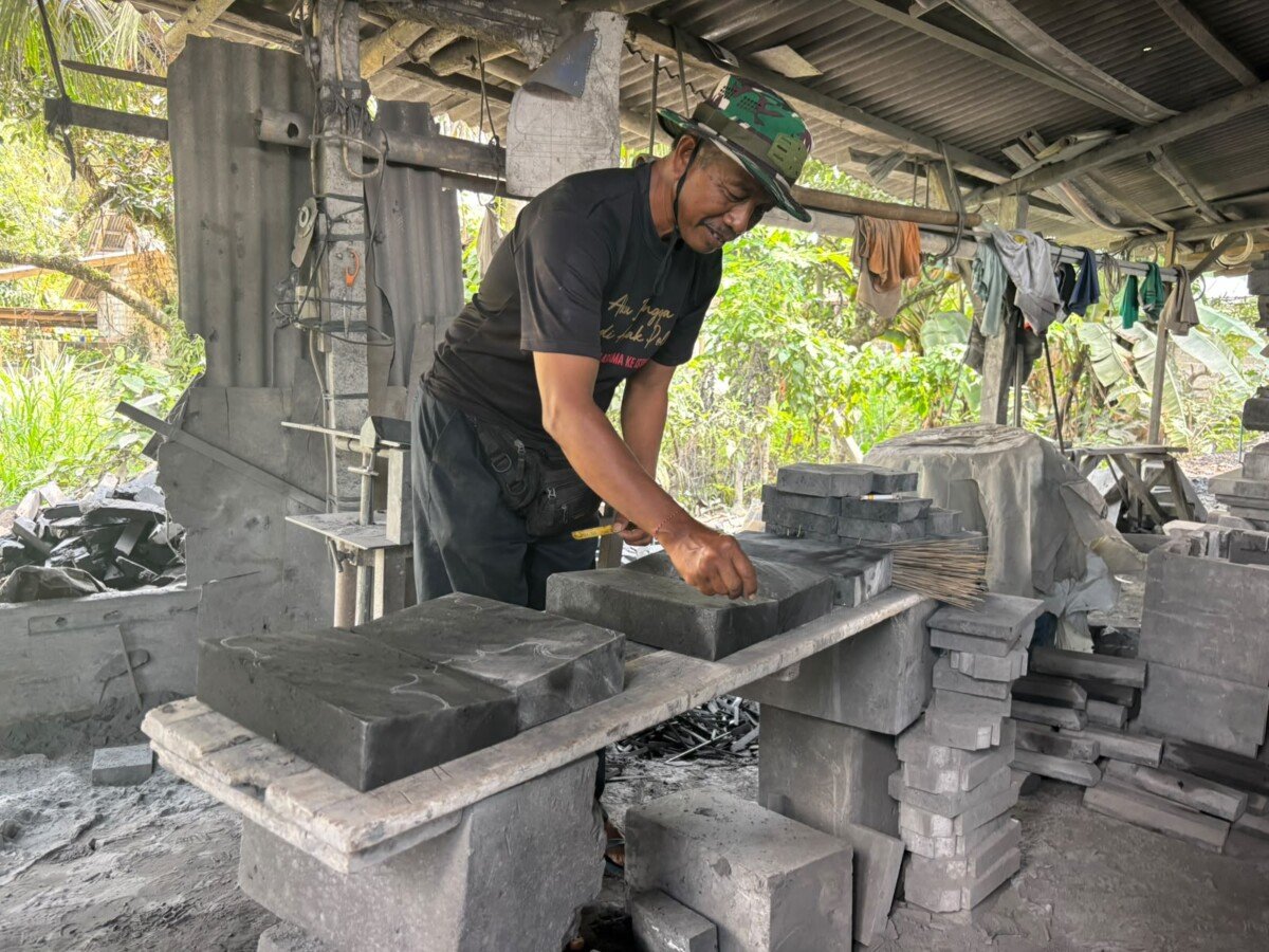 Modal KUR BRI Rp150 Juta, Usaha Batu Alam I Nengah Mudiarsa di Bangli Terus Berkembang Modal KUR BRI Rp150 Juta, Usaha Batu Alam I Nengah Mudiarsa di Bangli Terus Berkembang