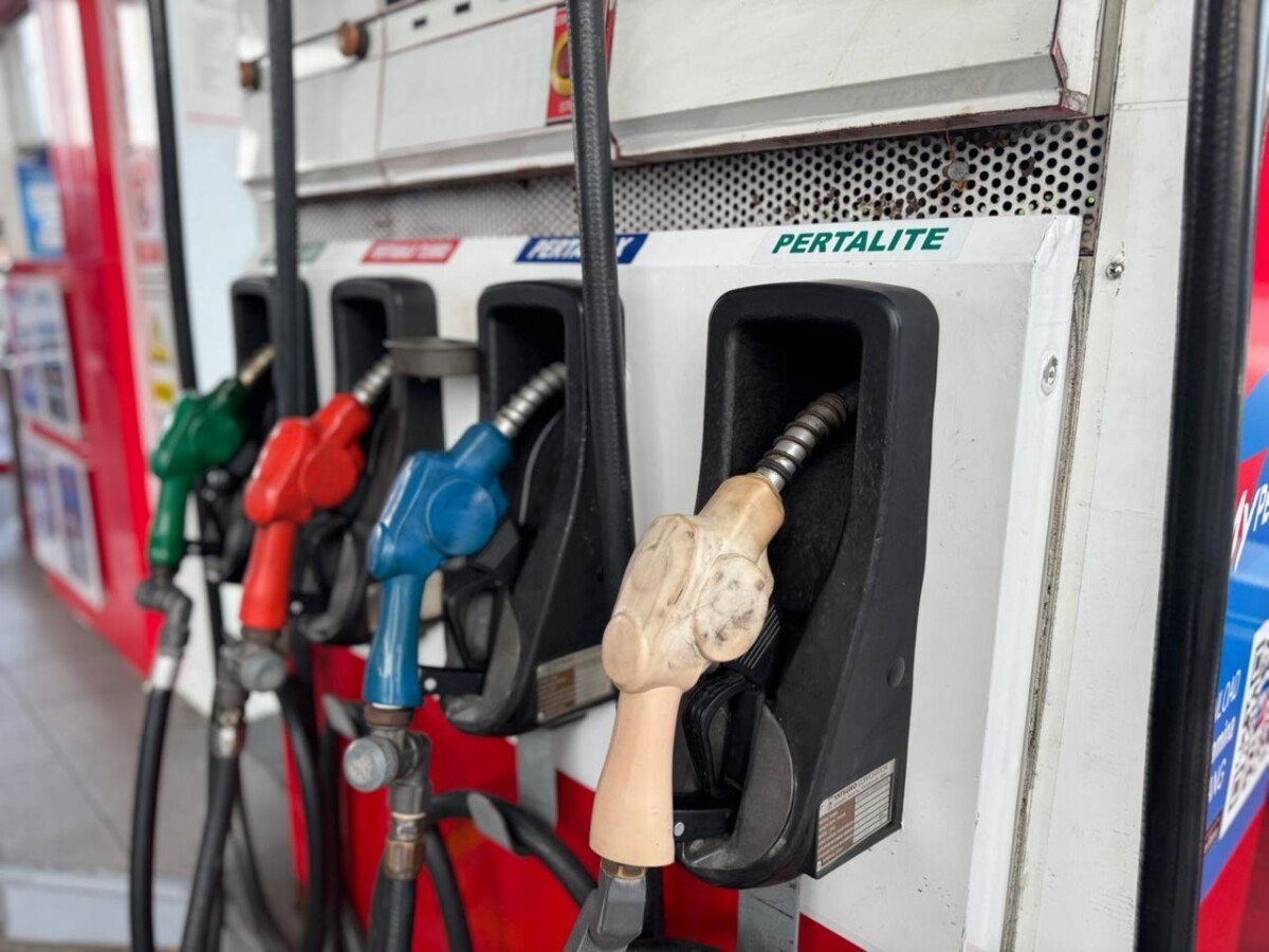 Pertamina Pastikan Pelayanan BBM di SPBU Bali Berjalan Normal Pertamina Pastikan Pelayanan BBM di SPBU Bali Berjalan Normal
