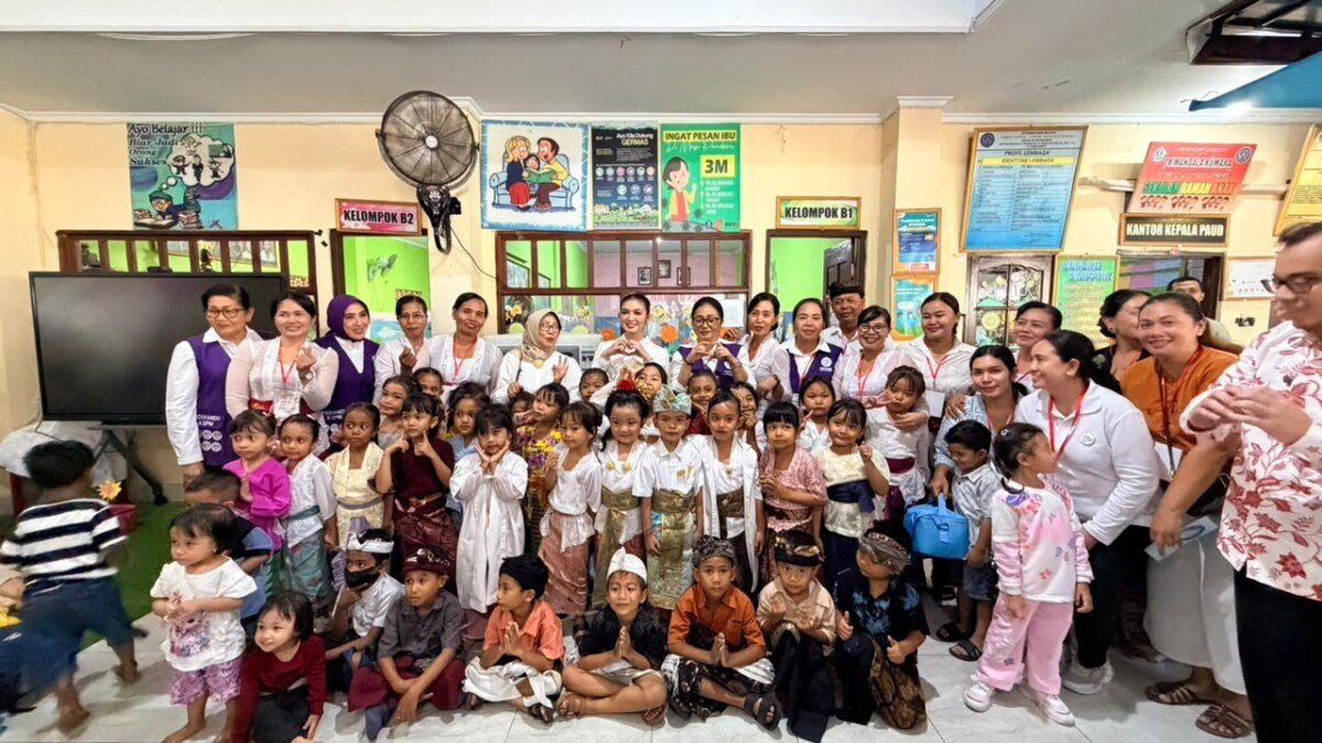 Selvi Gibran Tinjau Layanan Posyandu di Denpasar, Kader Didorong Tingkatkan Pelayanan Selvi Gibran Tinjau Layanan Posyandu di Denpasar, Kader Didorong Tingkatkan Pelayanan