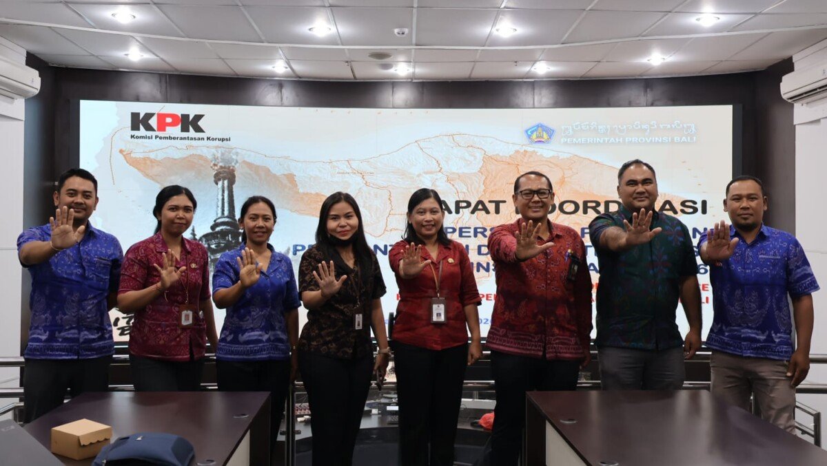 Pemerintah Desa Mengening, Buleleng, mematangkan persiapan penilaian Desa Antikorupsi Tingkat Provinsi Bali pada 20 Oktober 2026 melalui penguatan transparansi, akuntabilitas, dan partisipasi masyarakat. Pemerintah Desa Mengening, Buleleng, mematangkan persiapan penilaian Desa Antikorupsi Tingkat Provinsi Bali pada 20 Oktober 2026 melalui penguatan transparansi, akuntabilitas, dan partisipasi masyarakat.