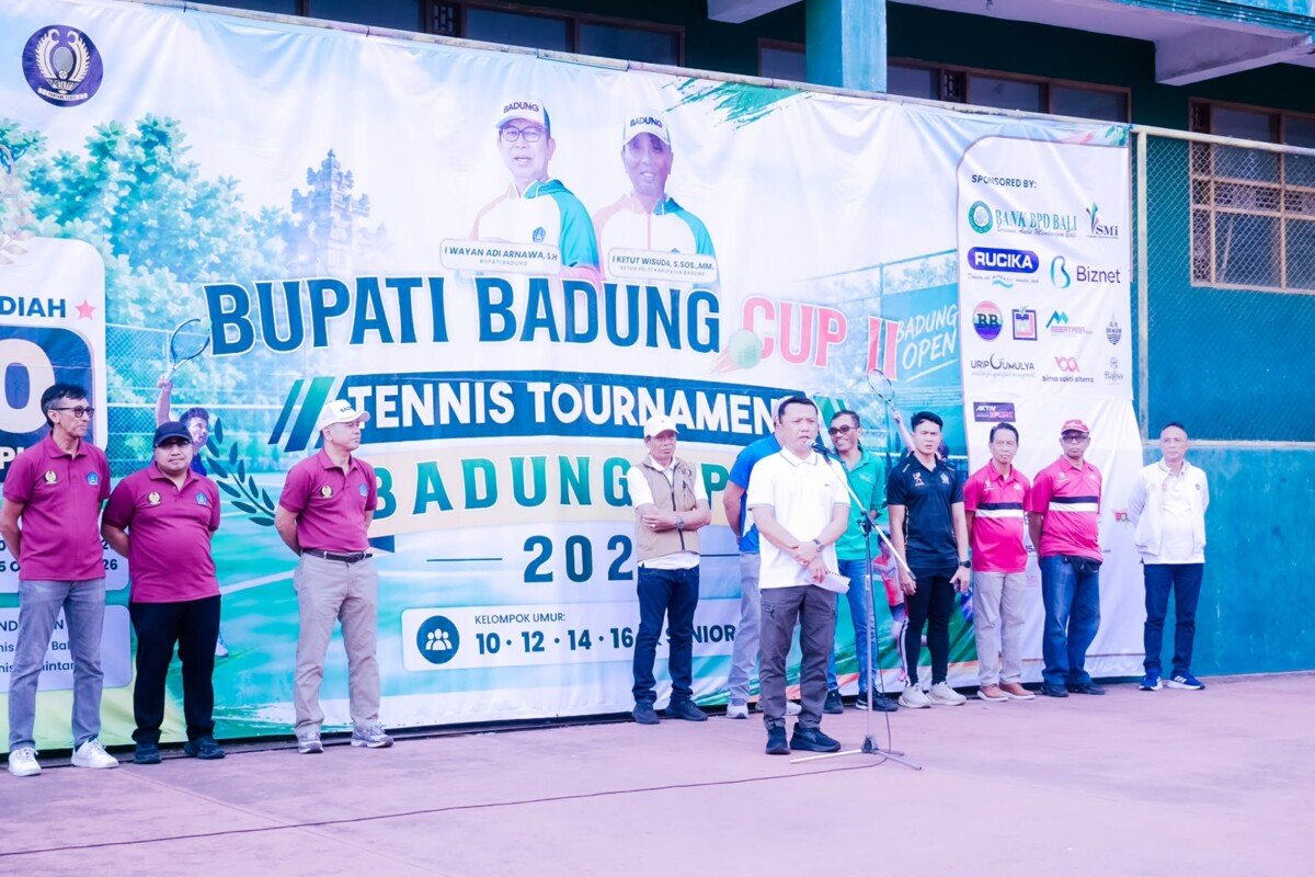 Kejuaraan Tenis Bupati Badung Cup II 2026 resmi dibuka di Lapangan Tenis Lumintang dengan diikuti 117 peserta dari Bali dan luar Bali untuk meningkatkan prestasi serta pembinaan atlet junior dan senior. Kejuaraan Tenis Bupati Badung Cup II 2026 resmi dibuka di Lapangan Tenis Lumintang dengan diikuti 117 peserta dari Bali dan luar Bali untuk meningkatkan prestasi serta pembinaan atlet junior dan senior.