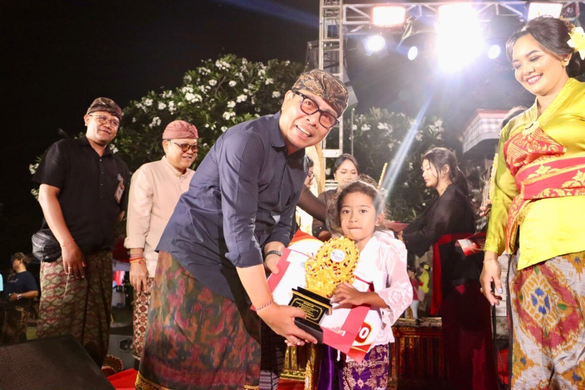 Wawali Arya Wibawa Buka Jelajah Pesona Sumerta II, Dorong Pelestarian Budaya dan UMKM Wawali Arya Wibawa Buka Jelajah Pesona Sumerta II, Dorong Pelestarian Budaya dan UMKM